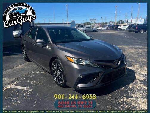 2022 Toyota Camry SE