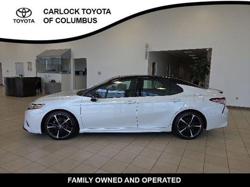 Wind Chill Pearl 2018 Toyota Camry XSE