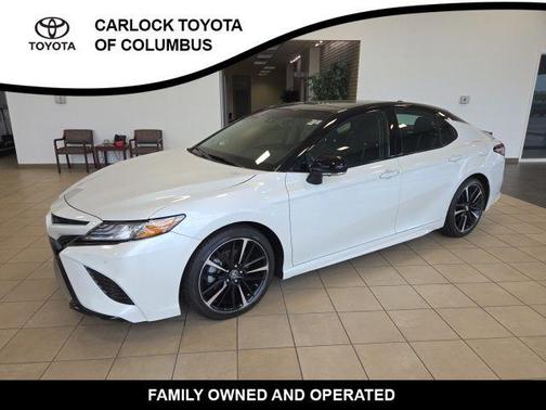 Wind Chill Pearl 2018 Toyota Camry XSE