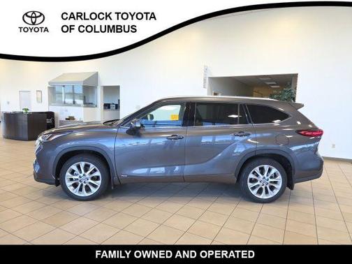 Magnetic Gray Metallic 2023 Toyota Highlander Hybrid Limited