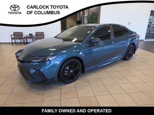 Ocean 2025 Toyota Camry SE
