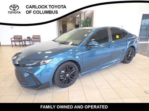 Ocean 2025 Toyota Camry SE