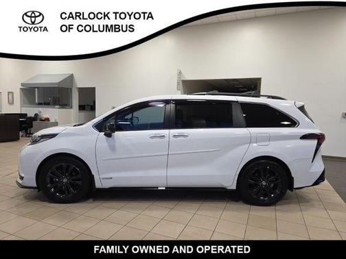 2021 Toyota Sienna XSE 7 Passenger