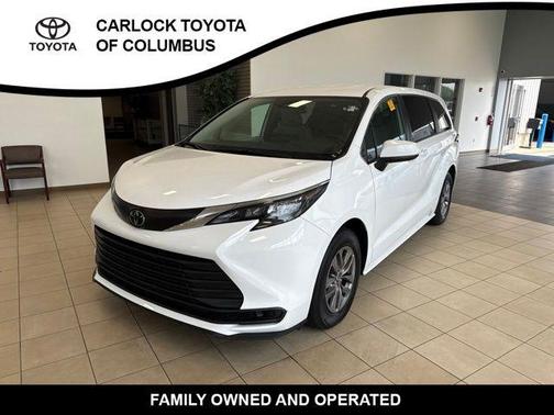 Ice 2026 Toyota Sienna LE