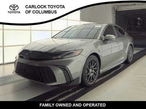 Metal 2025 Toyota Camry SE