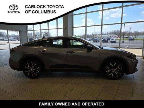 Metal 2026 Toyota Crown XLE