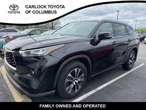 Midnight Black Metallic 2020 Toyota Highlander XLE