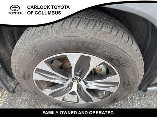 Midnight Black Metallic 2020 Toyota Highlander XLE