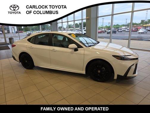 Ice 2026 Toyota Camry SE