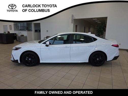 Ice 2026 Toyota Camry SE