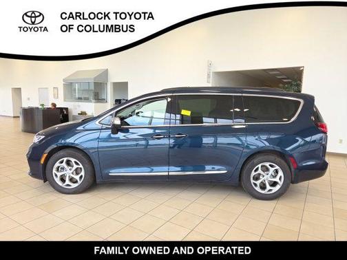 Fathom Blue Pearlcoat 2023 Chrysler Pacifica Limited