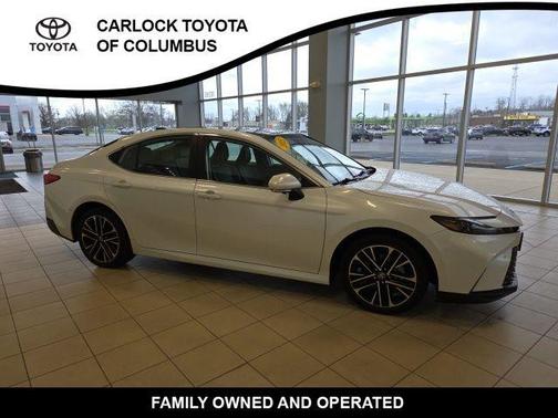 Wind Chill Pearl 2025 Toyota Camry XLE