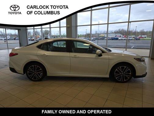 Wind Chill Pearl 2025 Toyota Camry XLE