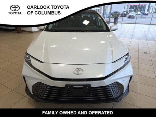 Wind Chill Pearl 2025 Toyota Camry XLE