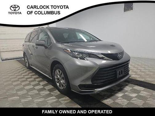 Metal 2026 Toyota Sienna LE