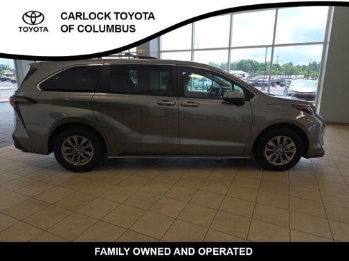 Metal 2026 Toyota Sienna LE