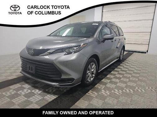 Metal 2026 Toyota Sienna LE