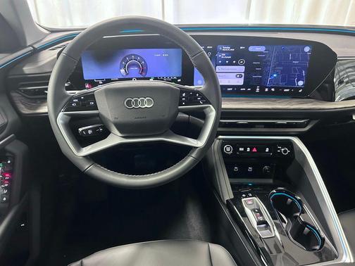 Mythos Black Metallic 2026 Audi Q5 Premium Plus TFSI quattro S tronic