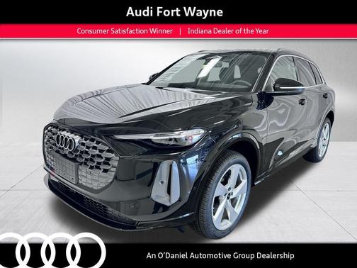 Mythos Black Metallic 2026 Audi Q5 Premium Plus TFSI quattro S tronic