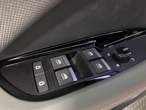 Arrow Gray Pearl Effect 2026 Audi Q3 TFSI quattro S tronic