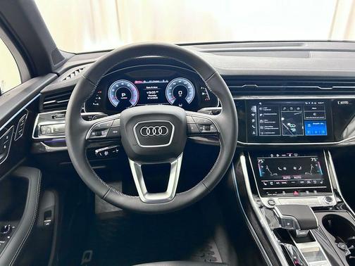 Mythos Black Metallic 2026 Audi Q7 55 Premium Plus