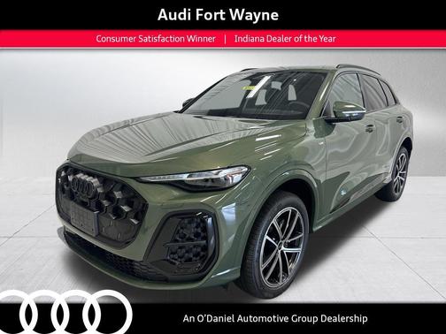 District Green Metallic 2026 Audi Q5 Premium Plus TFSI quattro S tronic