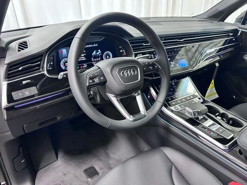 Mythos Black Metallic 2026 Audi Q7 45 Premium Plus