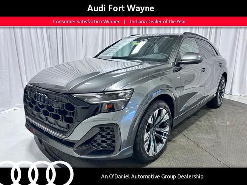 Daytona Gray Pearl Effect 2026 Audi Q8 55 Premium Plus