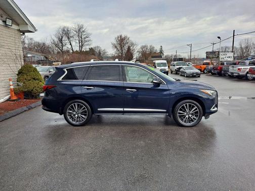 2016 INFINITI QX60 Base