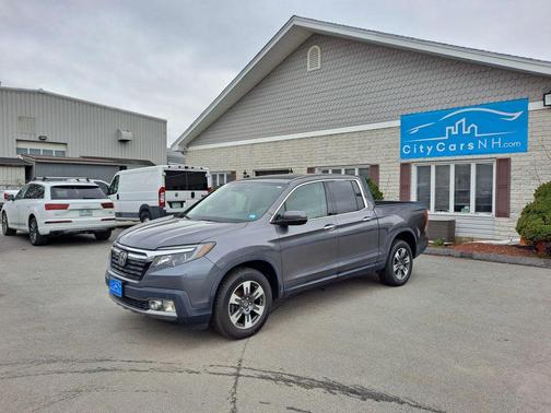 Gray 2017 Honda Ridgeline RTL-E