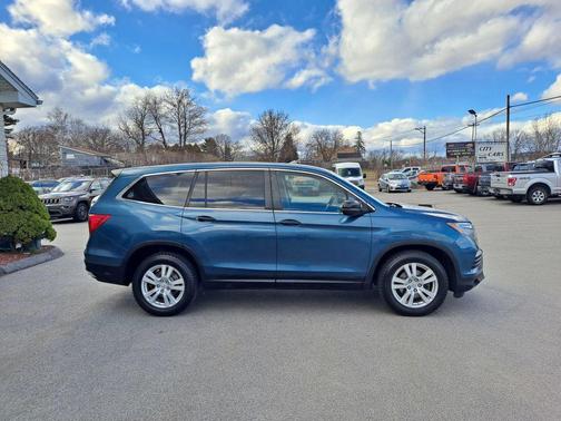 Blue 2016 Honda Pilot LX