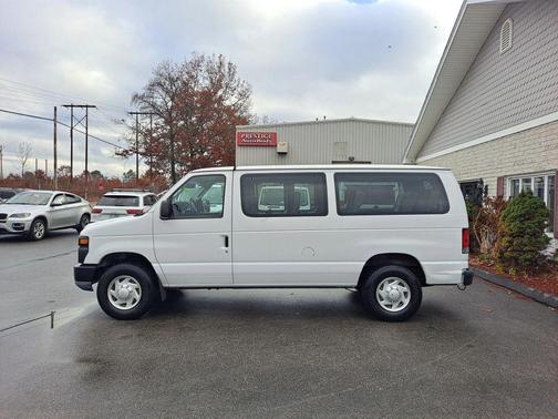 2014 Ford E250 Van 3D