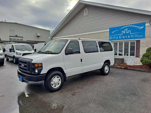 2014 Ford E250 Van 3D