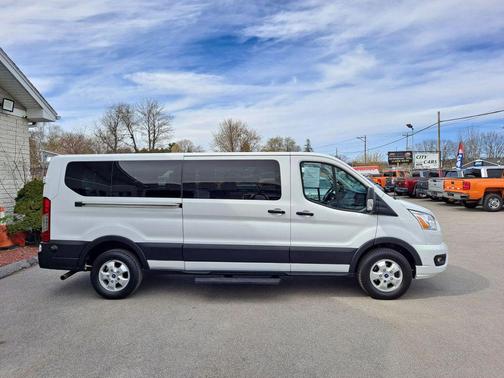 Oxford White 2020 Ford Transit-350 XLT