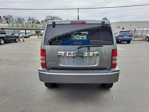 Mineral Gray Metallic Clearcoat 2012 Jeep Liberty Sport
