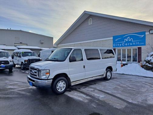 2014 Ford E350 Super Duty XLT