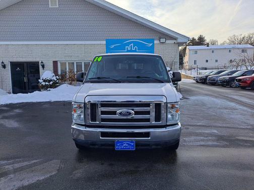 2014 Ford E350 Super Duty XLT