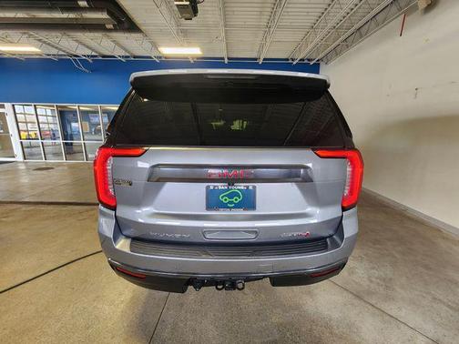 2023 GMC Yukon XL 4WD AT4