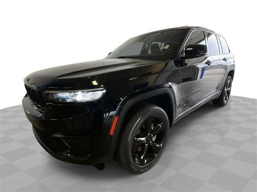 2022 Jeep Grand Cherokee Altitude