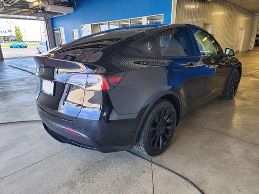 Solid Black 2022 Tesla Model Y Long Range Dual Motor All-Wheel Drive