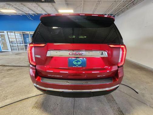2024 GMC Yukon SLT