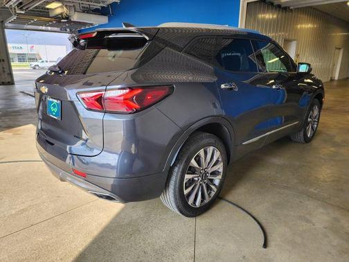 Iron Gray Metallic 2022 Chevrolet Blazer Premier