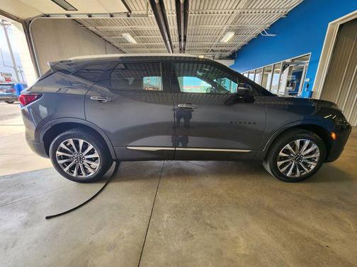 Iron Gray Metallic 2022 Chevrolet Blazer Premier