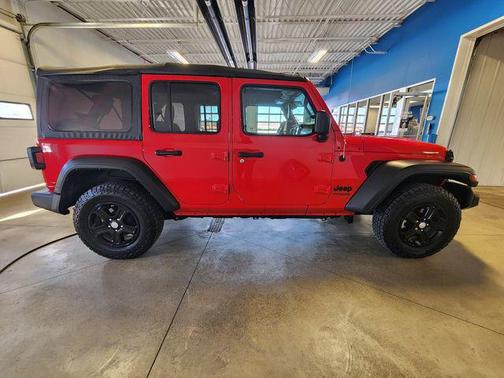 2022 Jeep Wrangler Unlimited Sport