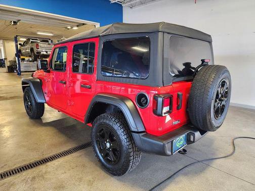 2022 Jeep Wrangler Unlimited Sport