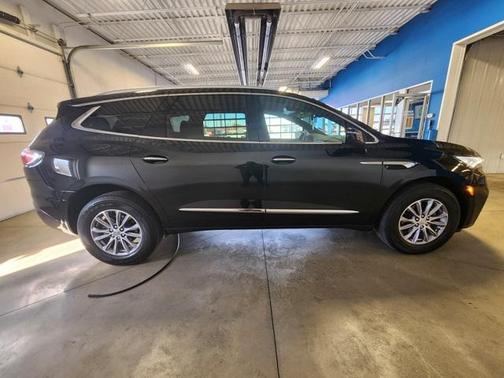 2024 Buick Enclave Essence FWD