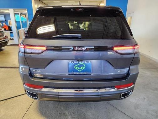 2022 Jeep Grand Cherokee Overland