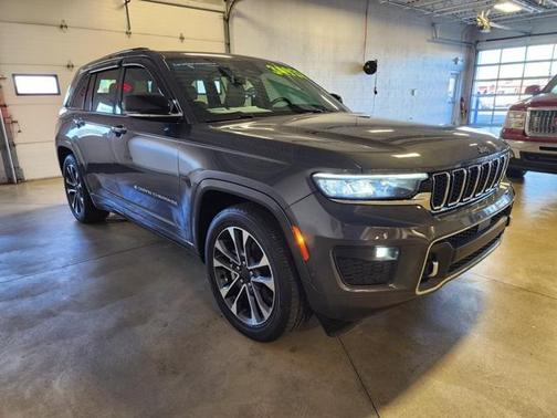 2022 Jeep Grand Cherokee Overland