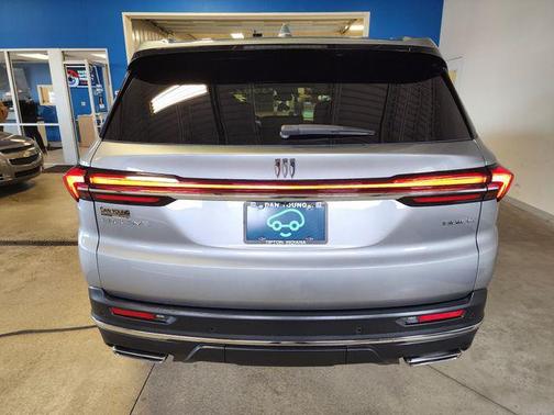 2025 Buick Enclave Preferred FWD