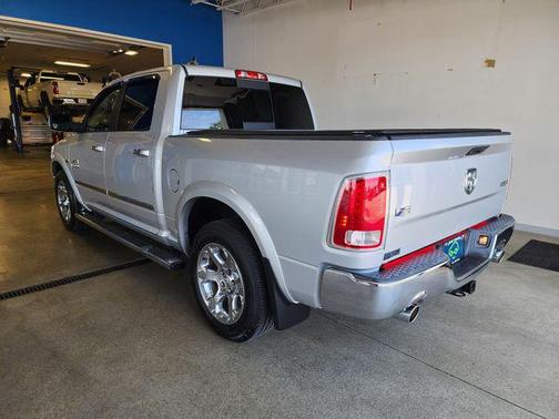 Bright Silver Metallic Clearcoat 2015 RAM 1500 Laramie